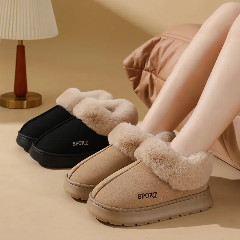 2024 Toboganes de envío gratis zapatos para mujeres de diseño gruesas zapatillas de algodón soledas zapatillas de parte inferior