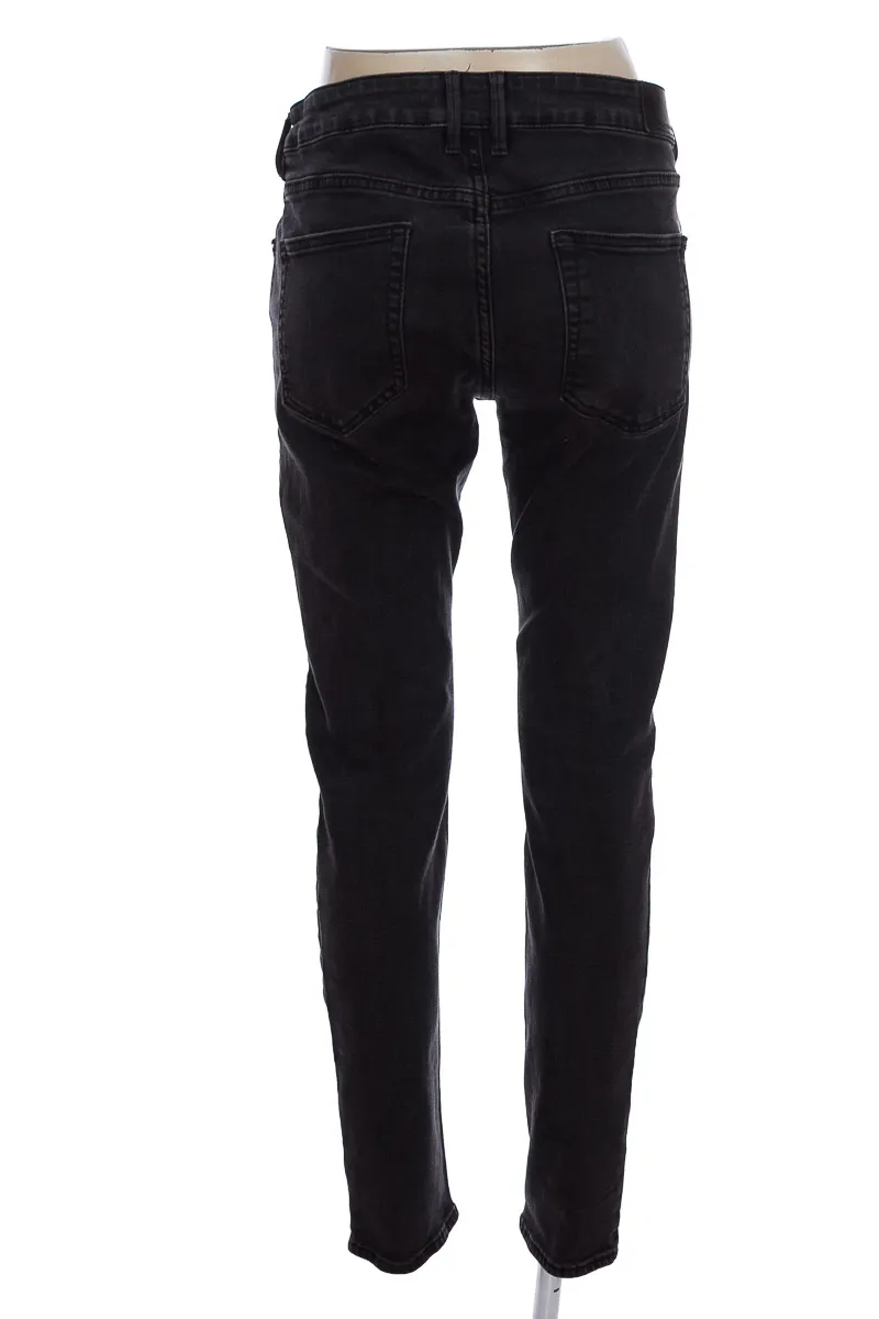 JEAN COLOR NEGRO  PACO RABANNE