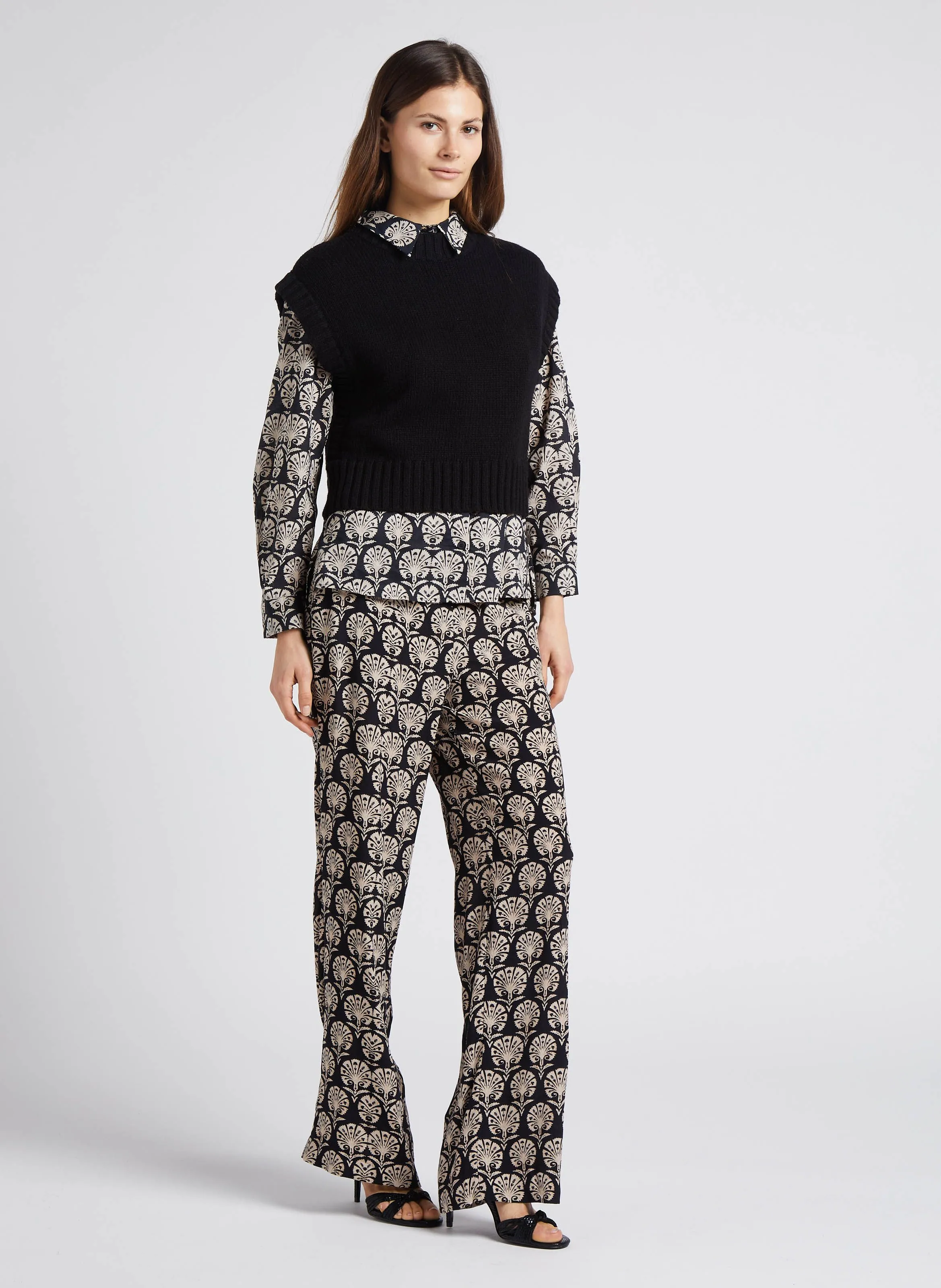 MAISON 123 LEANA BIS  PANTALóN FLUIDO ESTAMPADO EN NEGRO