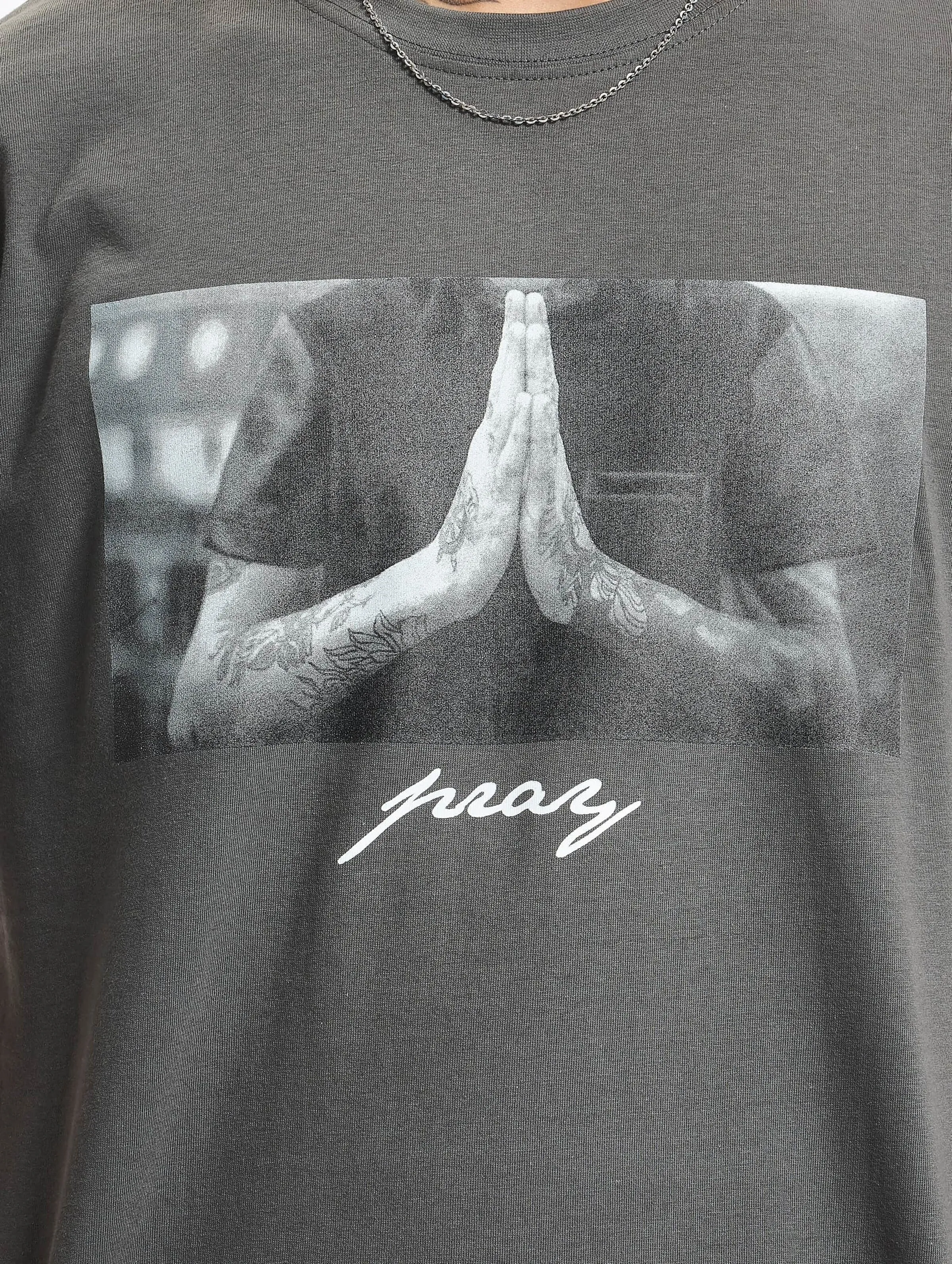 Mister Tee Pray
