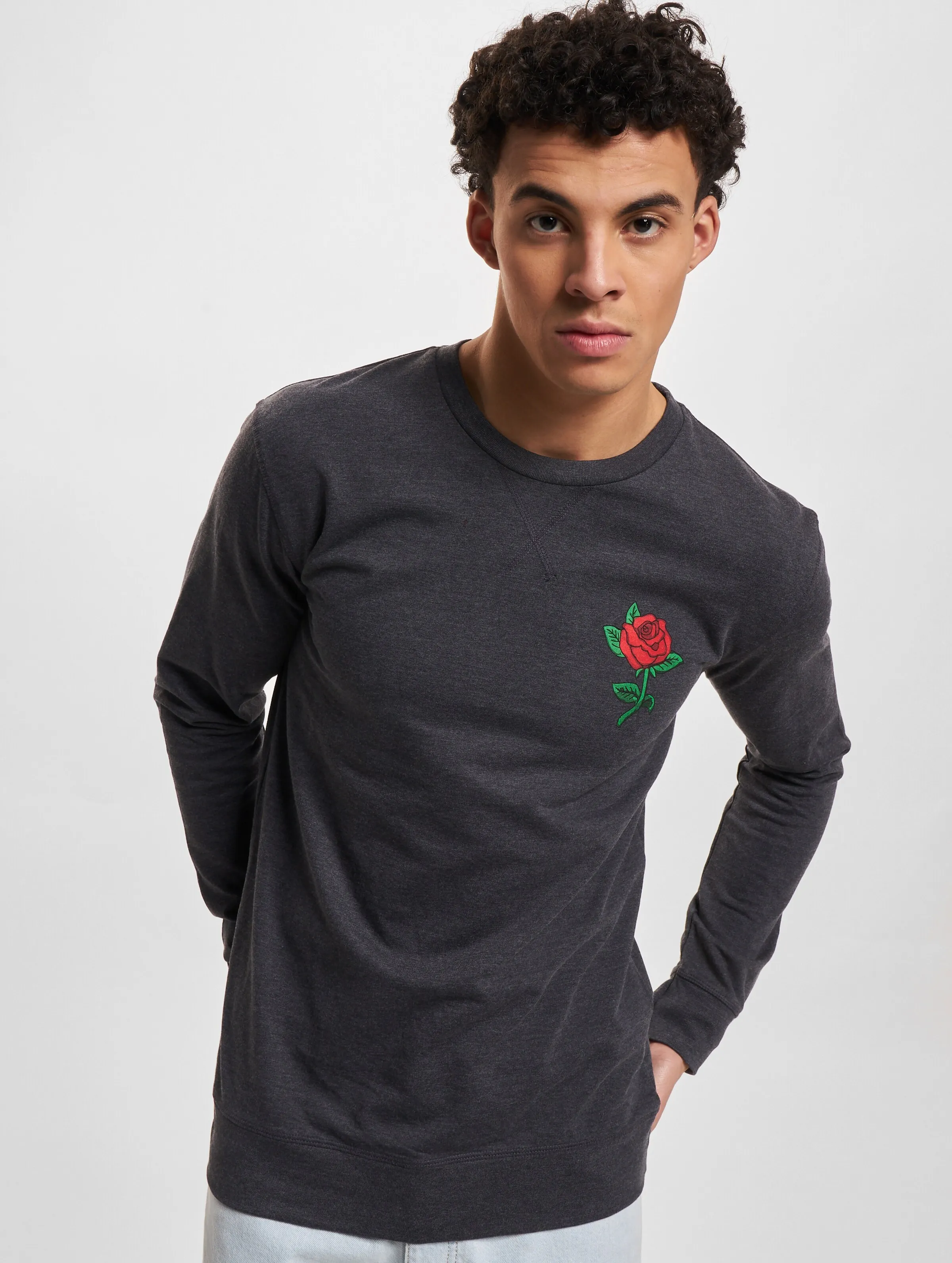 Mister Tee Rose Crewneck
