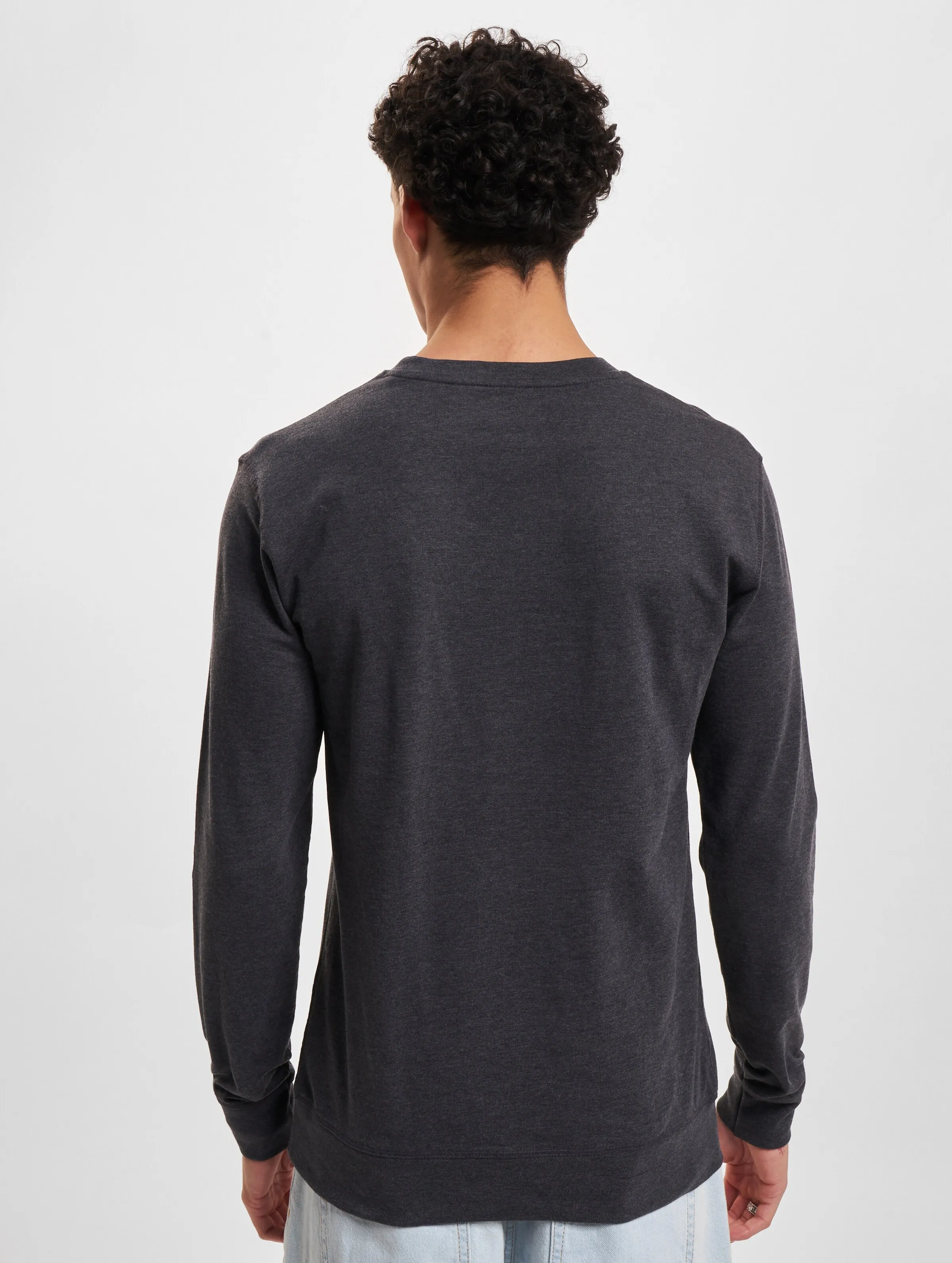 Mister Tee Rose Crewneck