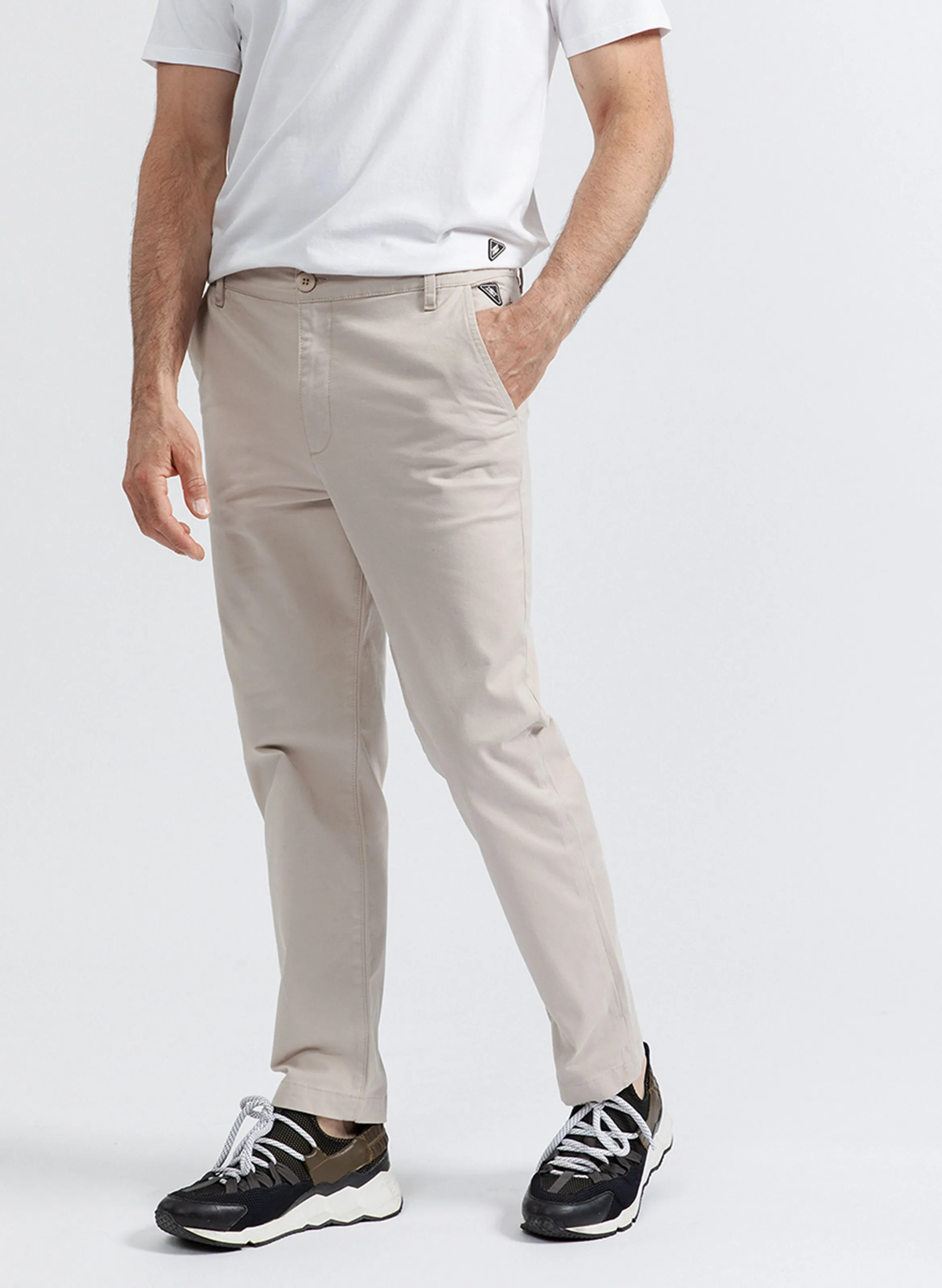 NEW MAN RUSH  PANTALóN CHINO RECTO DE MEZCLA DE ALGODóN EN BEIGE