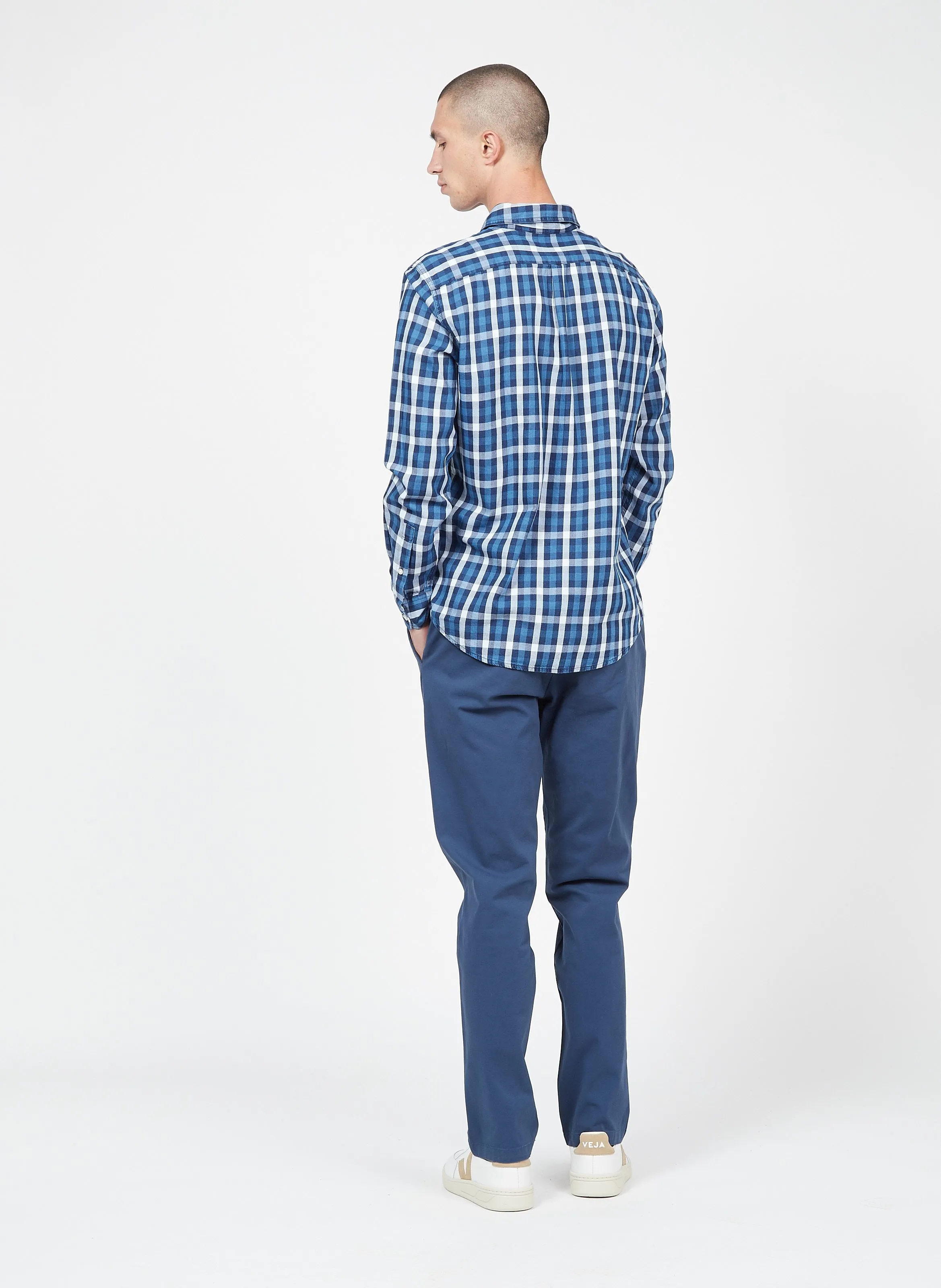 Pantalón chino de algodón elástico en azul