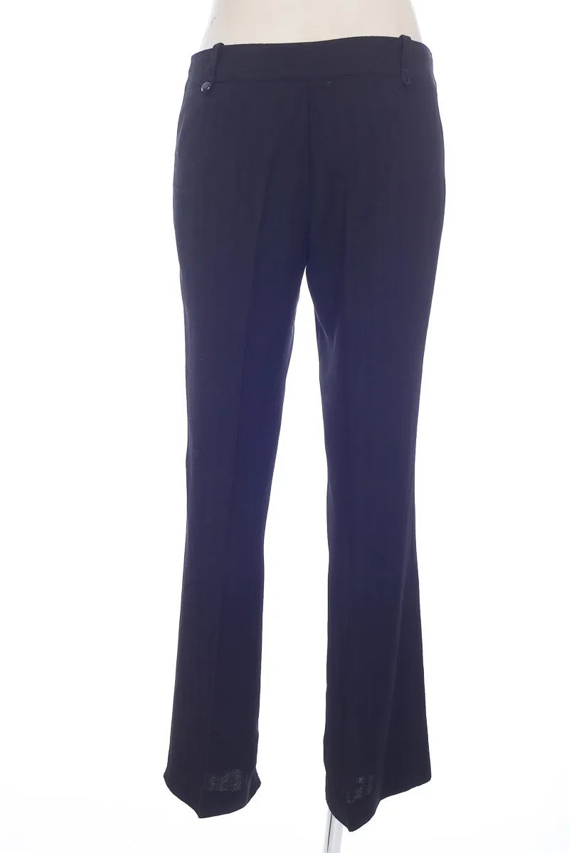 PANTALóN COLOR NEGRO  ARMI