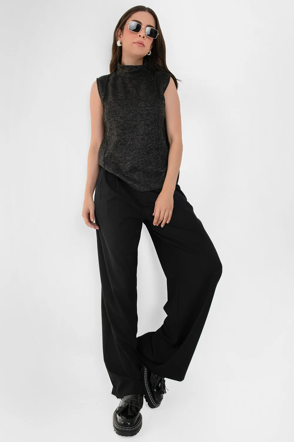 Pantalón de fit wide leg cinturón con hebilla