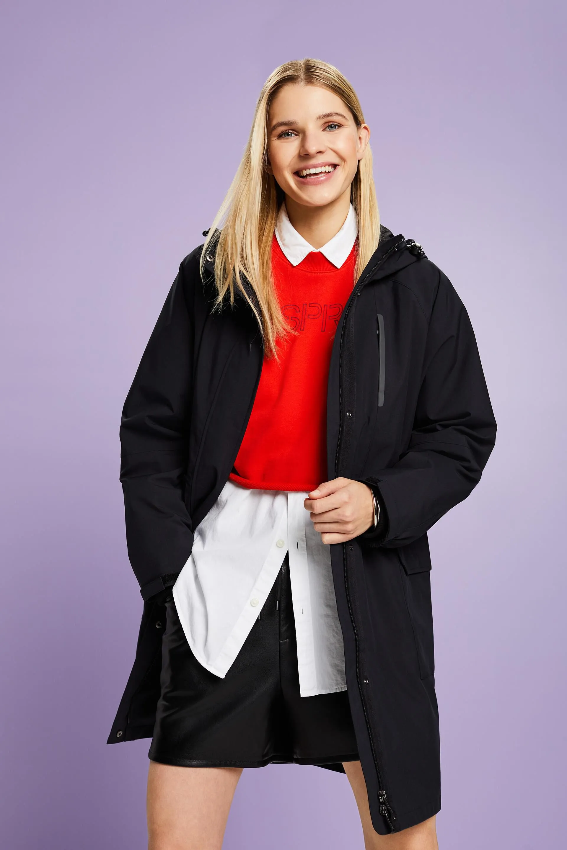 Parka funcional con capucha