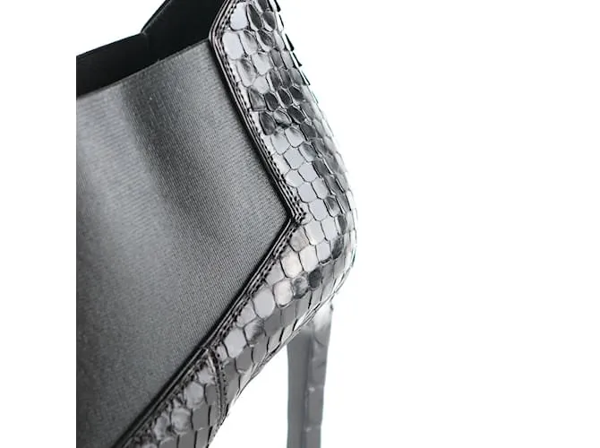 SAINT LAURENT Tacones T.UE 40.5 Pieles exóticas Negro 