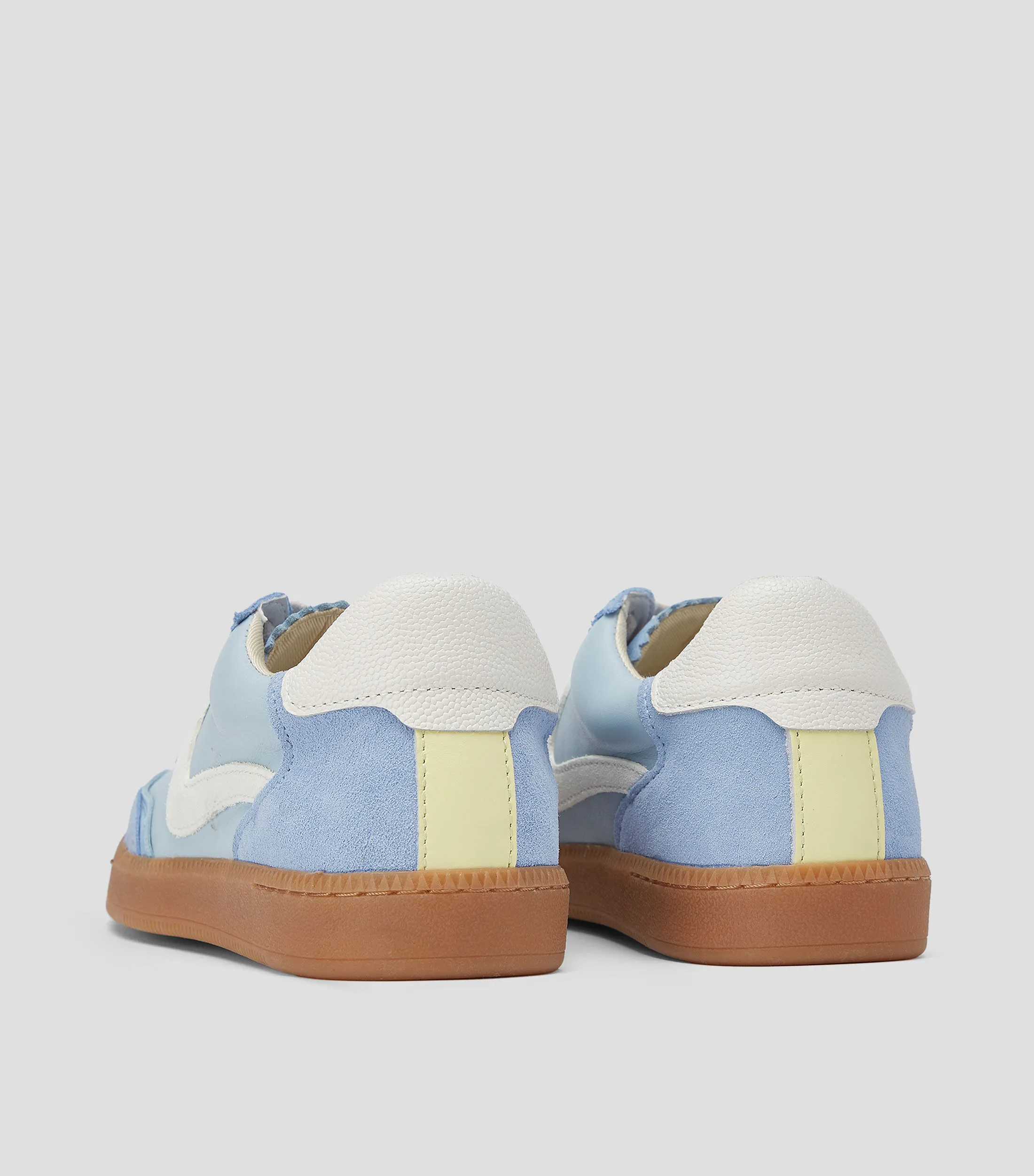 Steve Madden Tenis casuales de piel Notice Mujer