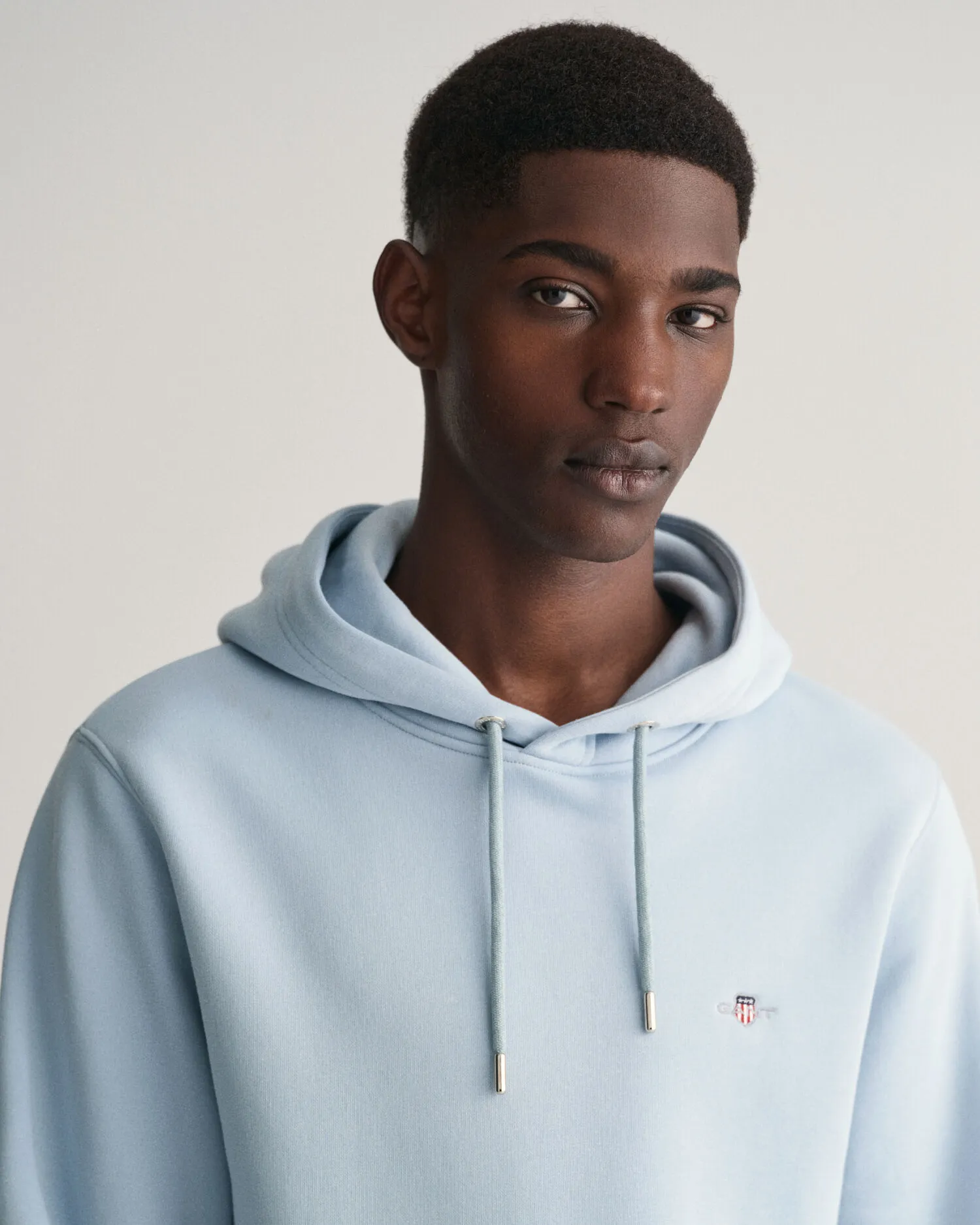 Sudadera con capucha Shield