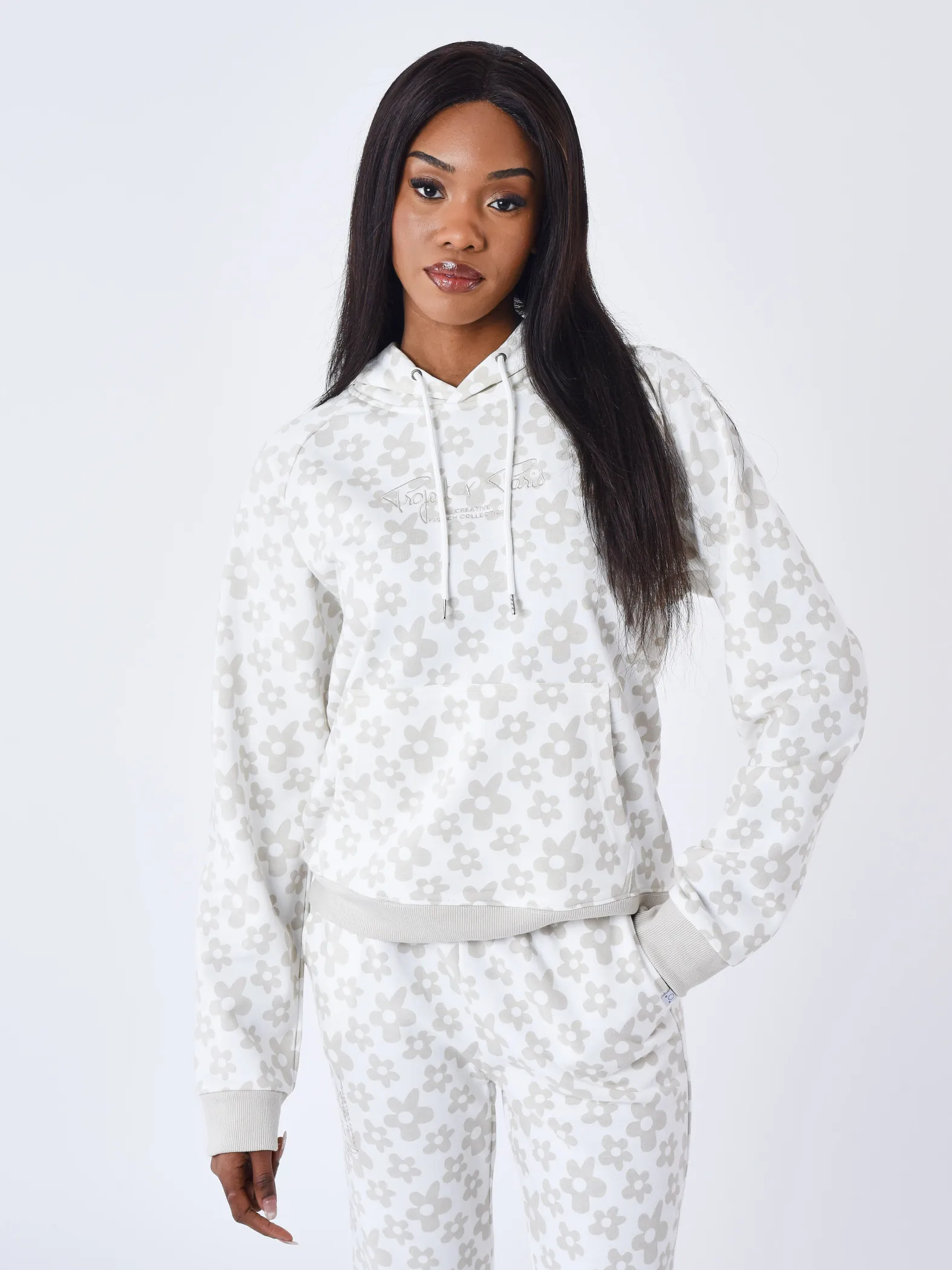 Sudadera floral con capucha