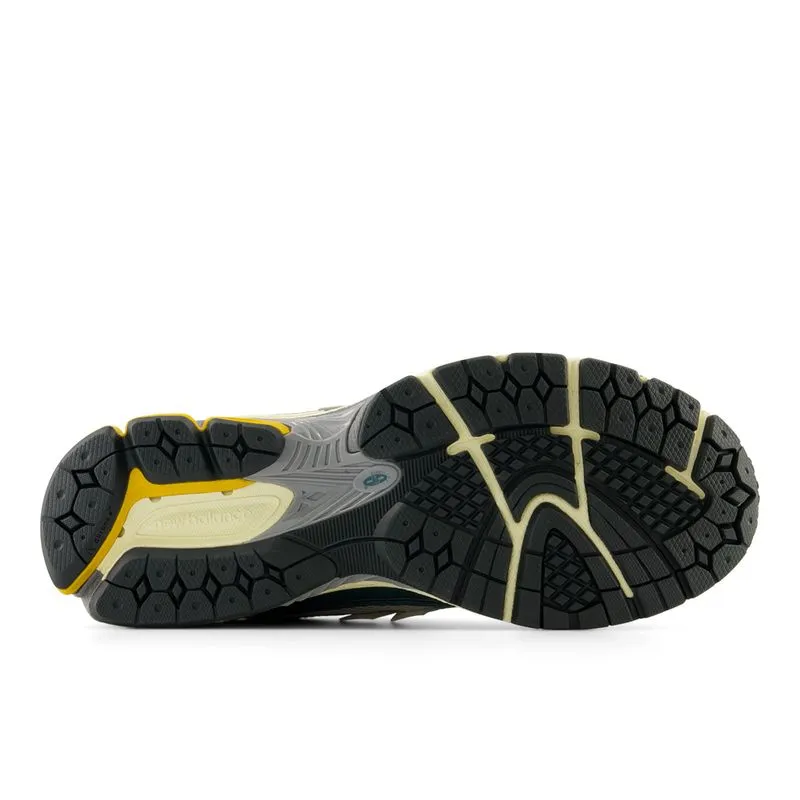 Tenis Para Hombre 1906R New Balance