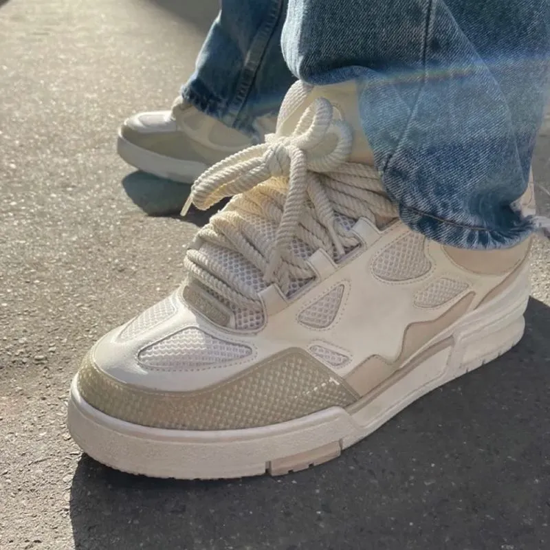 Zapatillas de skate blancas y beige, diseñadores de lujo populares, zapatos para hombre, suela de goma, zapatillas bajas de algo