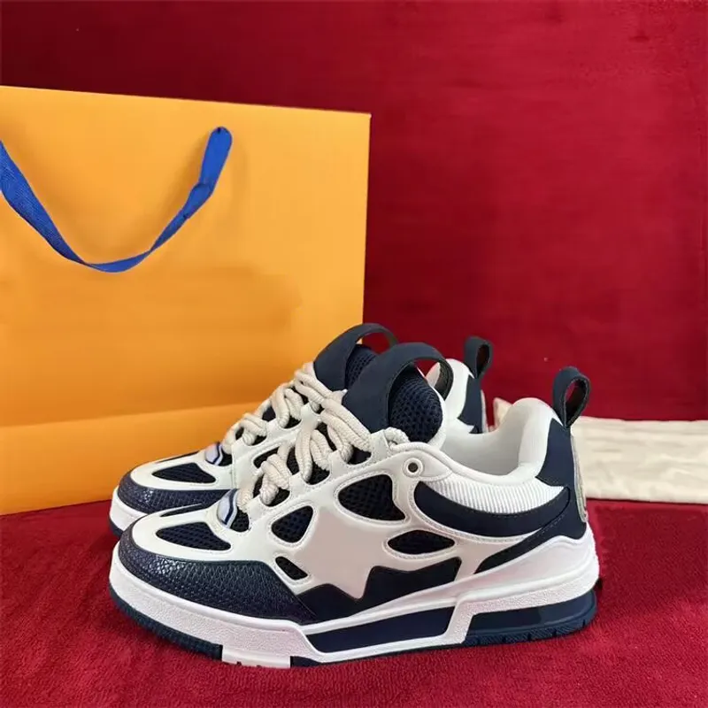 Zapatillas de skate blancas y beige, diseñadores de lujo populares, zapatos para hombre, suela de goma, zapatillas bajas de algo
