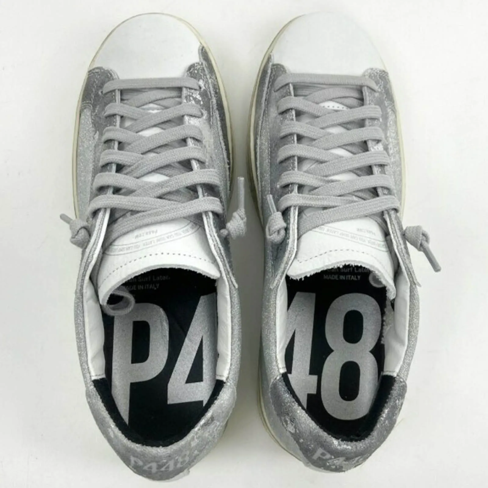 ZAPATILLAS P448 S22JOHNW MICROGL/SIL PLATEADAS