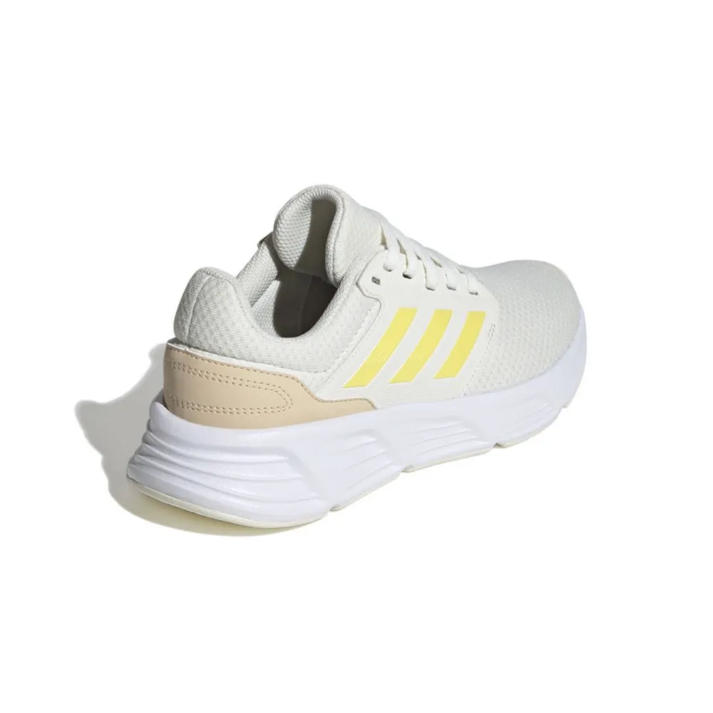 Zapatillas Running Adidas Para Mujer Ie8153 Beige