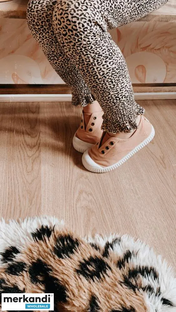 ZAPATOS DE MARCA  VARIOS ZAPATOS VICTORIA PARA NIñOS