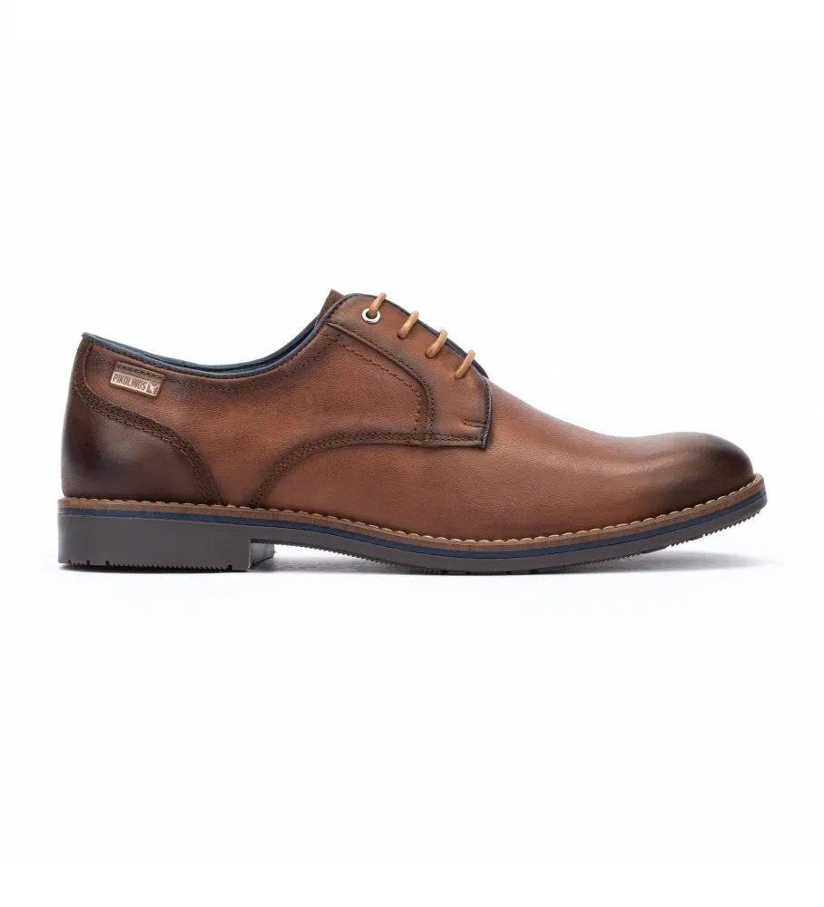 Zapatos de piel marrón
