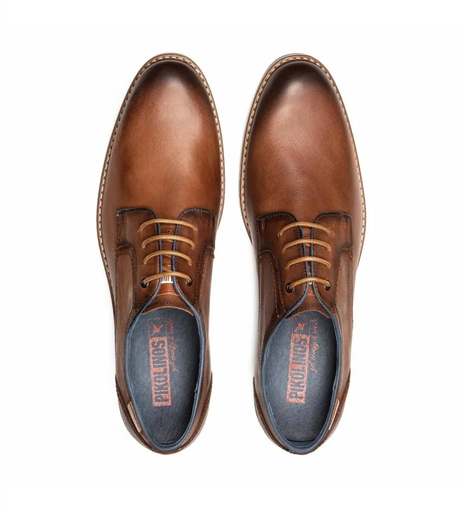 Zapatos de piel marrón